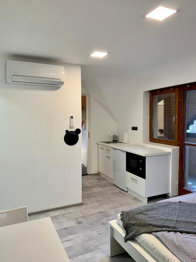 Var-Lak Apartman Eger Exterior photo