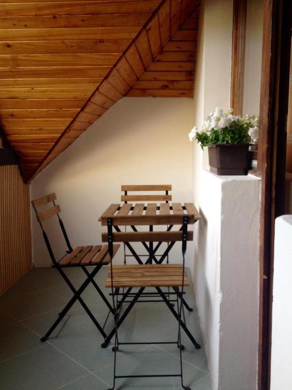 Var-Lak Apartman Eger Exterior photo
